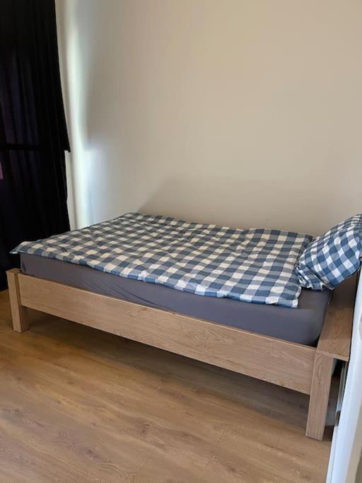 Lovely 1 Private Bedroom With Garden View Ρότερνταμ Εξωτερικό φωτογραφία
